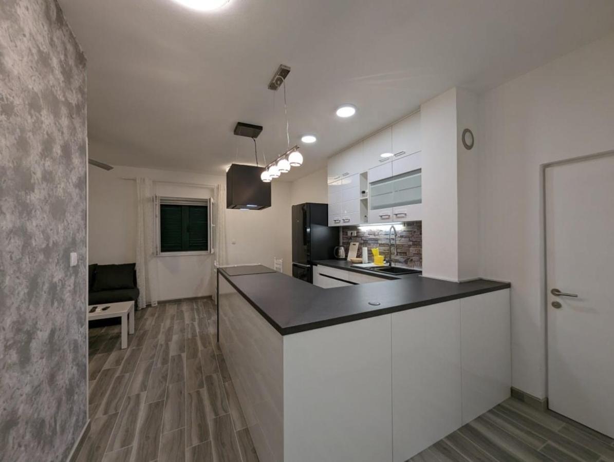 Apartman Bonaca Apartamento Šibenik Exterior foto